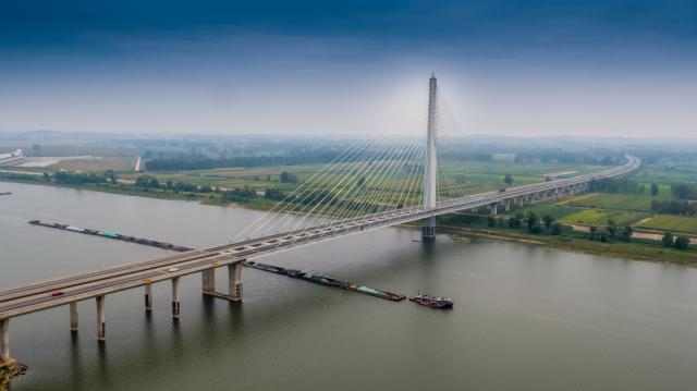 1、徐明高速淮河橋-1_調整大小.jpg